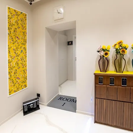 Boutique House Palla & Partner's 4* נאפולי